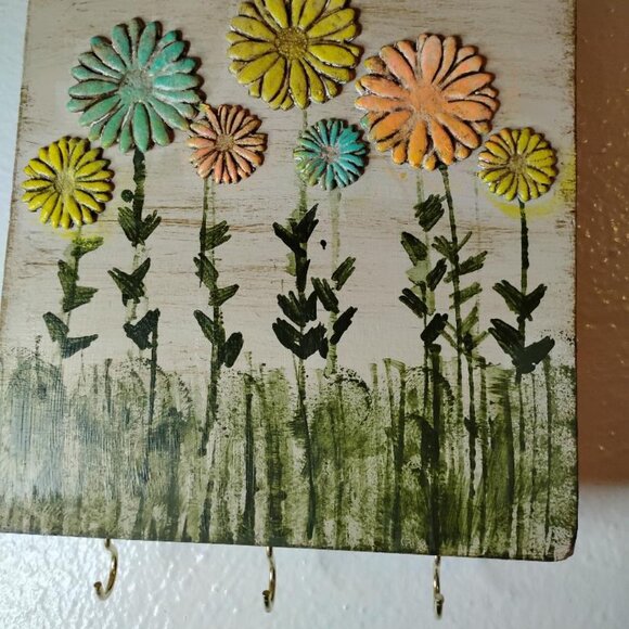 Wood Key Holder w/ Flowers and Dragonflies. Handmade. 3 Key Hooks at Bottom. - Picture 5 of 6